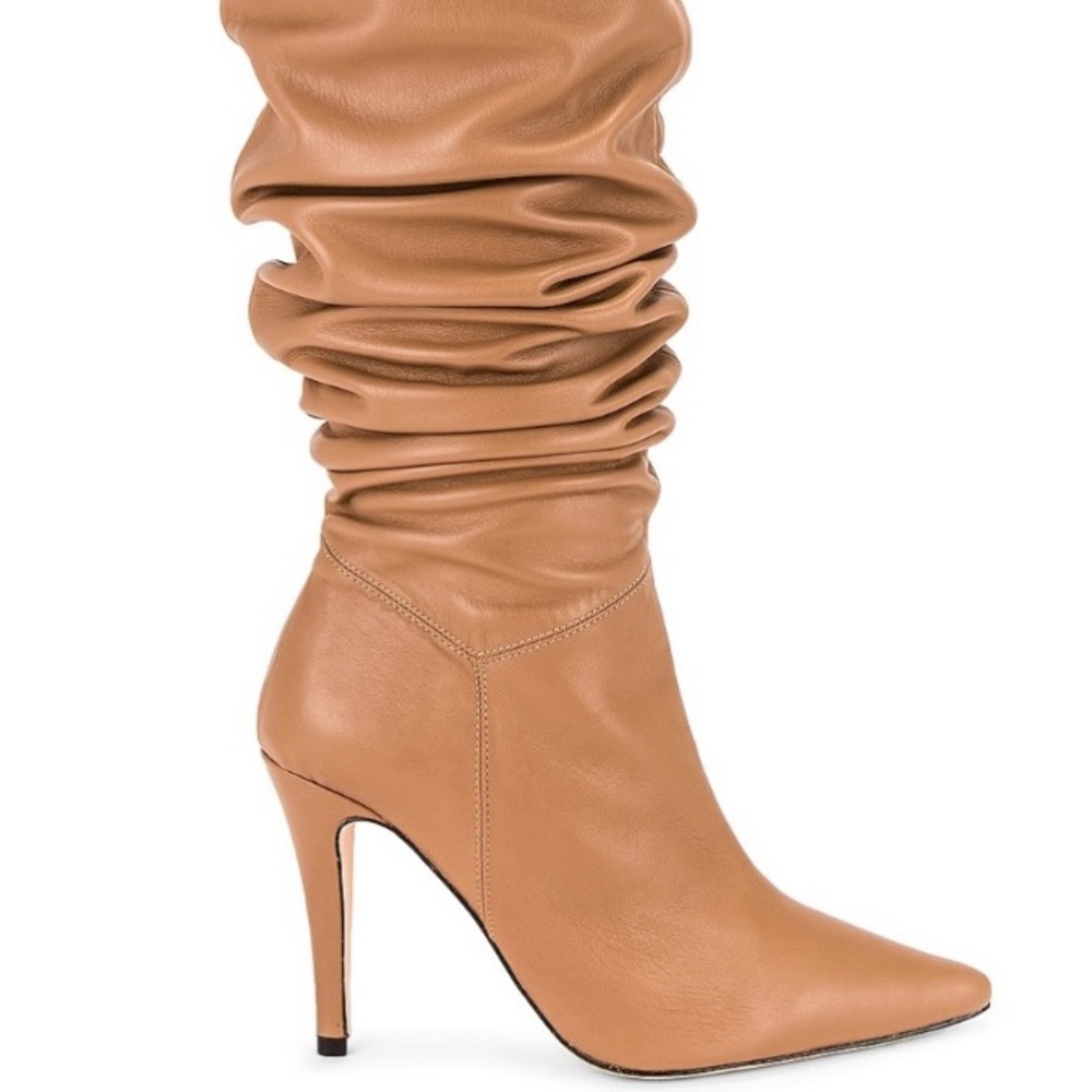BRAND NEW RAYE ASHLEY LEATHER BOOTS IN CAMEL